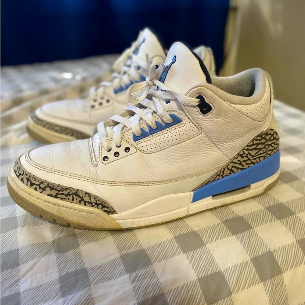 Jordan 3 unc pretty much new